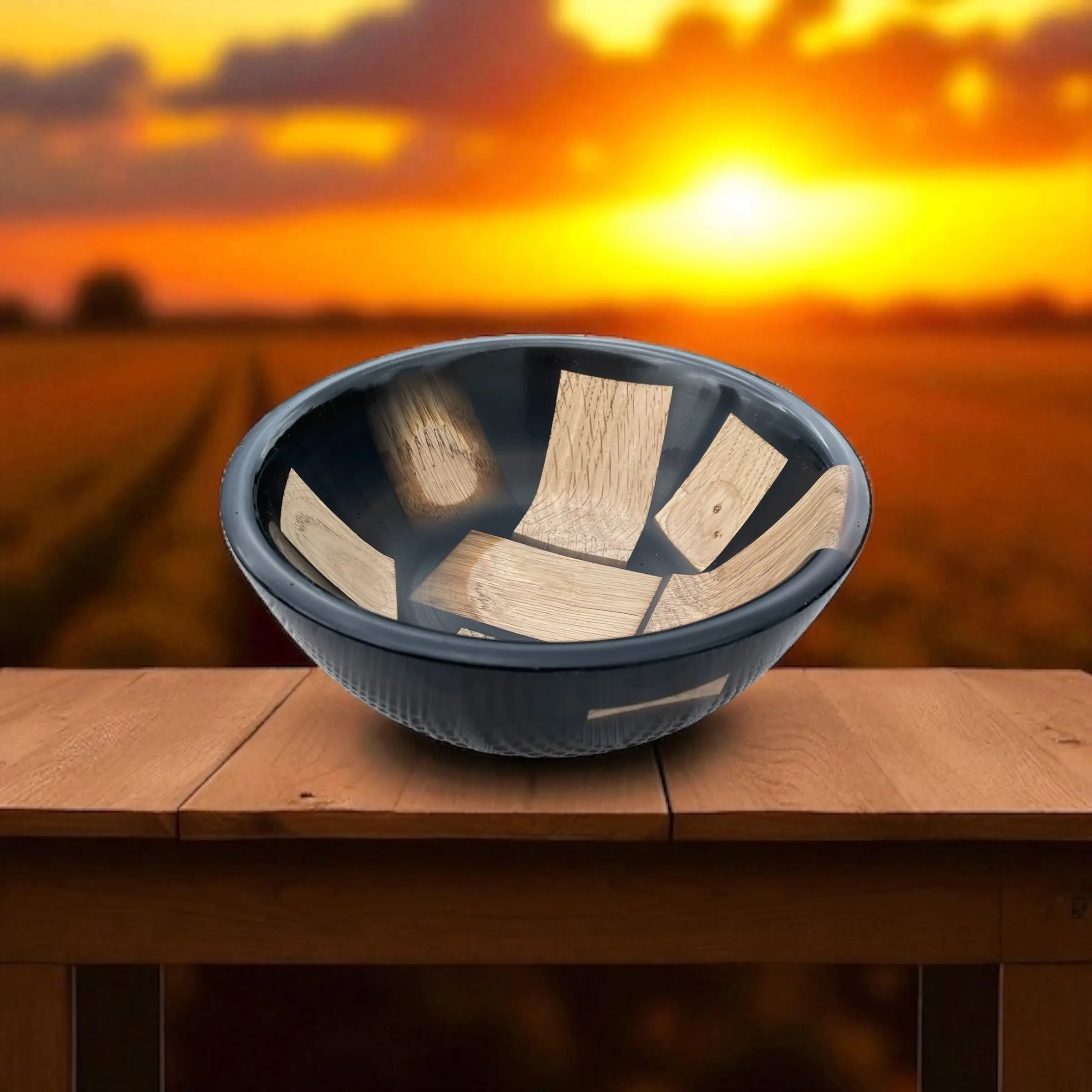 Håndlaget bolle i sort epoxy og eik – Moderne eleganse med naturlig sjel Epoxy-Crafts