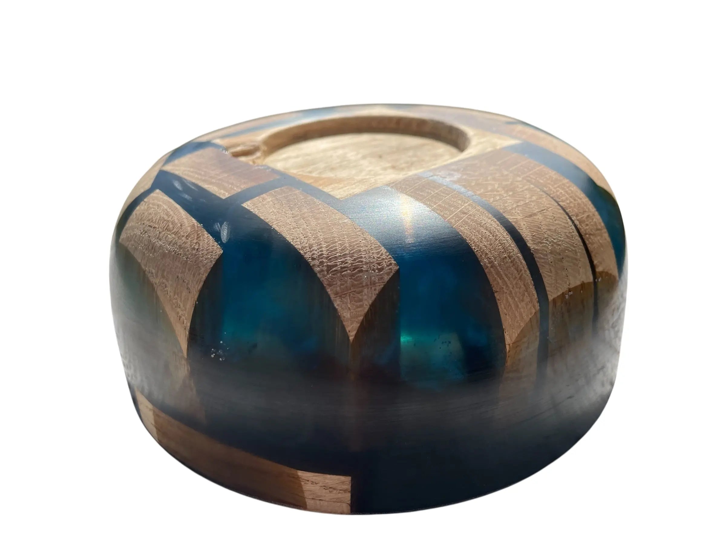 Unik håndlaget bolle i eik og epoxy – Et stykke natur med moderne sjel Epoxy-Crafts