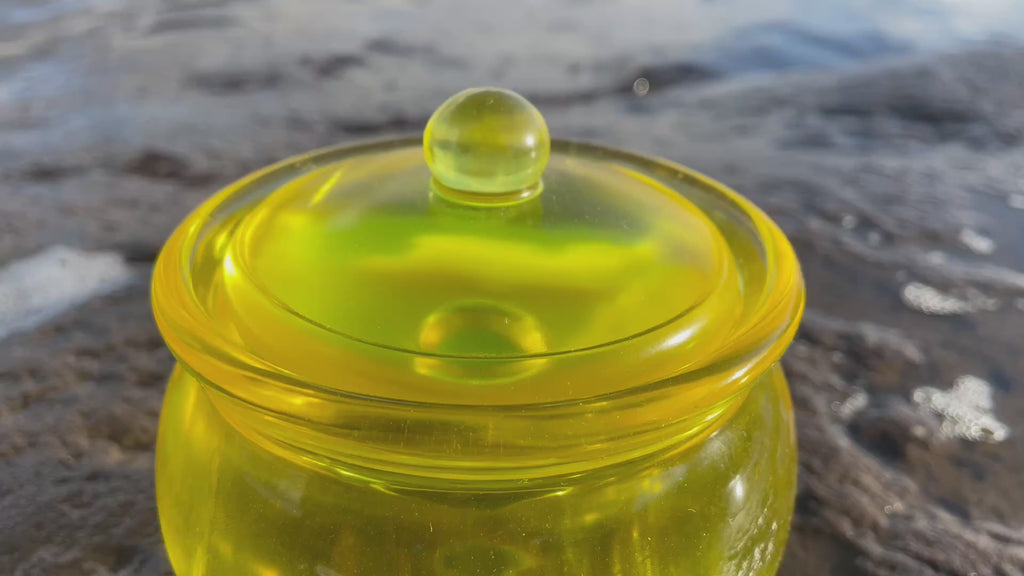 Elegant oppbevaring | Utsøkt håndlaget Epoxy Krukke med lokk